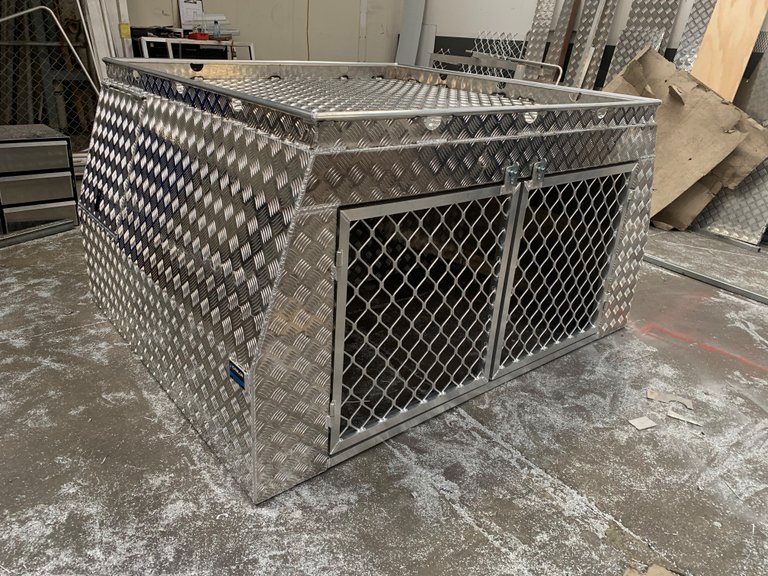 Aluminium Dog Boxes Custom Made Taylor Engineering Taylor Engineering aluminium-dog-boxes-custom-made-taylor-engineering-taylor-engineering